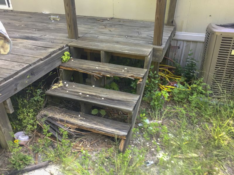 Wood Stairs Repair